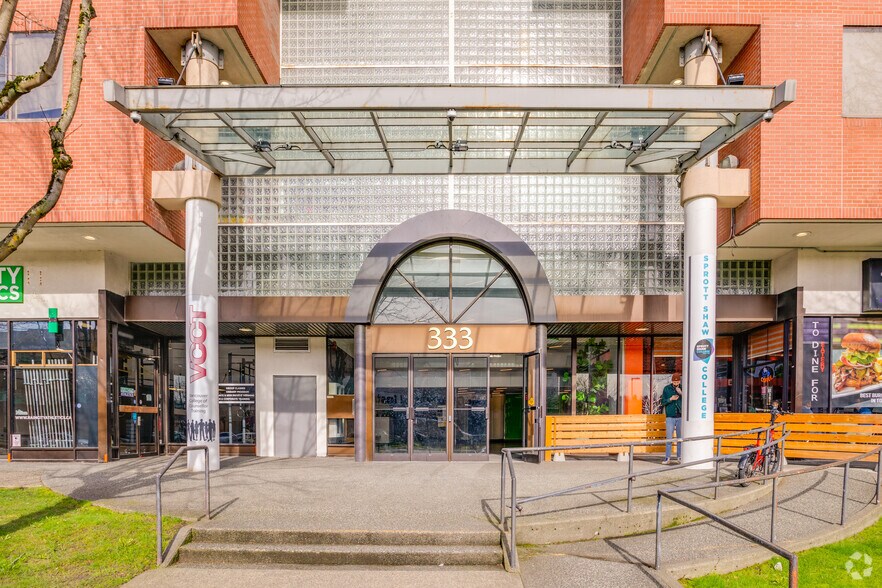 More Photos Of 333 Terminal Ave, Vancouver Office For Lease