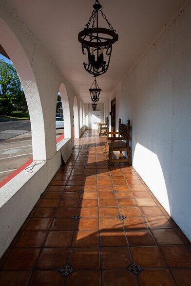 More Photos Of 2505 Washington Ave, Waco Office For Lease