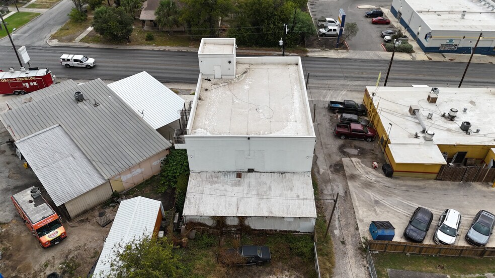 More Photos Of 1426 S New Braunfels Ave, San Antonio Freestanding For Sale