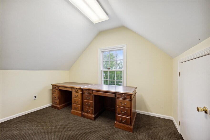 More Photos Of 55 Stirling Rd, Watchung Office For Lease