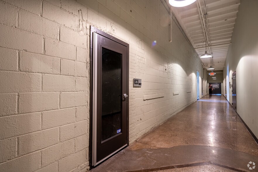 More Photos Of 1209 Tyler St NE, Minneapolis Manufacturing For Lease