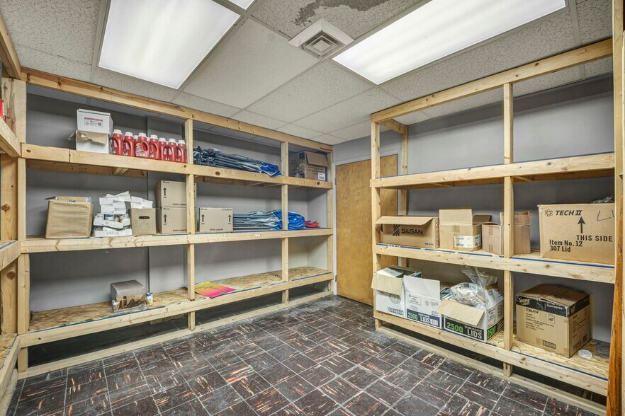 More Photos Of 15715 Libby Rd, Maple Heights General Retail For Sale