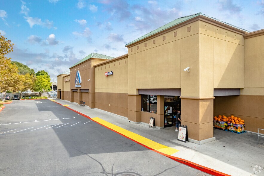 More Photos Of 2500-2588 W Commonwealth Ave, Alhambra Unknown For Lease