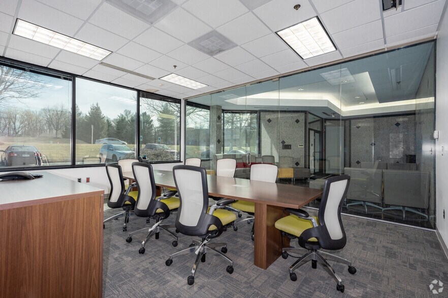 More Photos Of 6304 Woodside Ct, Columbia Office For Lease