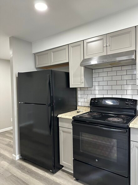 More Photos Of 751 Union Blvd, Allentown Storefront Retail Office For Sale