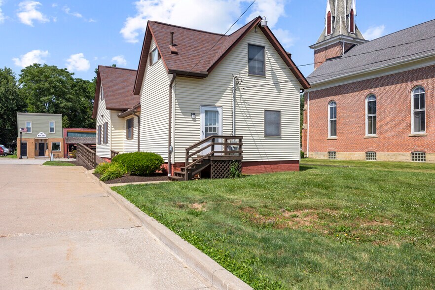 More Photos Of 18 E Main St, Seville Medical For Sale