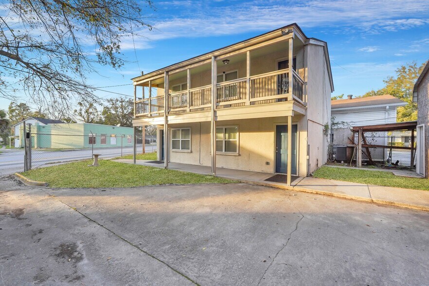 More Photos Of 2206 Skidaway Rd, Savannah Specialty For Sale