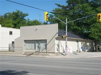 Primary Photo Of 1535 Mosley St, Wasaga Beach Storefront Retail Office For Sale