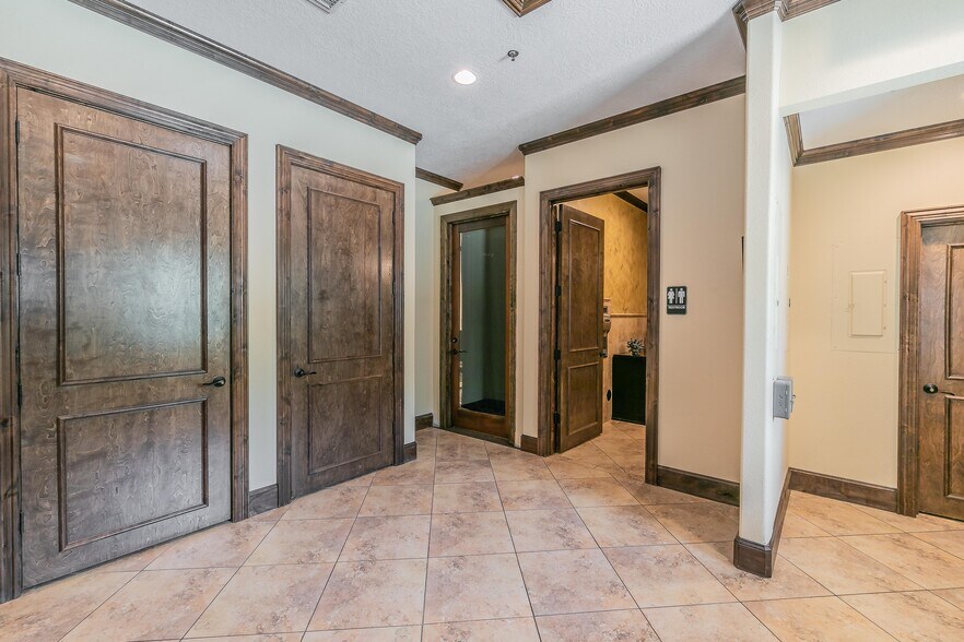 More Photos Of 4508 Colleyville Blvd, Colleyville Office Residential For Lease