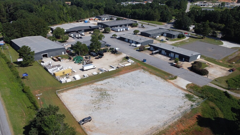 More Photos Of 10371 Old Atlanta Hwy, Covington Unknown For Lease