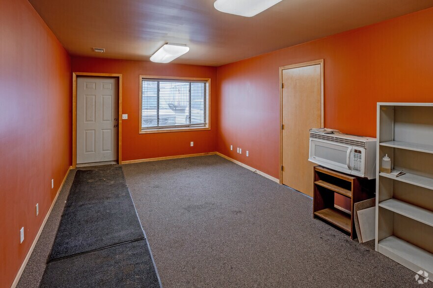 More Photos Of 7402 Ridgewood Rd, Saint Cloud Unknown For Lease