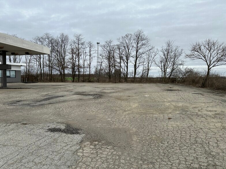 More Photos Of 7594 W Oh-73, Wilmington General Retail For Sale