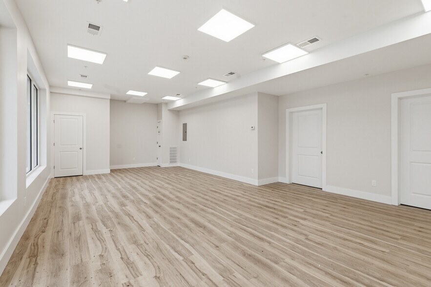 More Photos Of 292 Main St, Nyack Office For Lease