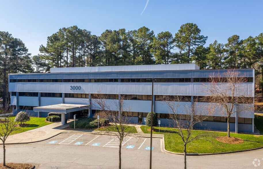 More Photos Of 3000 Highwoods Blvd, Raleigh Office For Lease