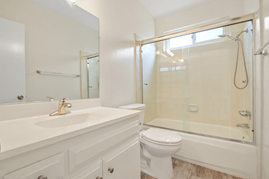 More Photos Of 824 Maple St, Santa Monica Apartments For Sale