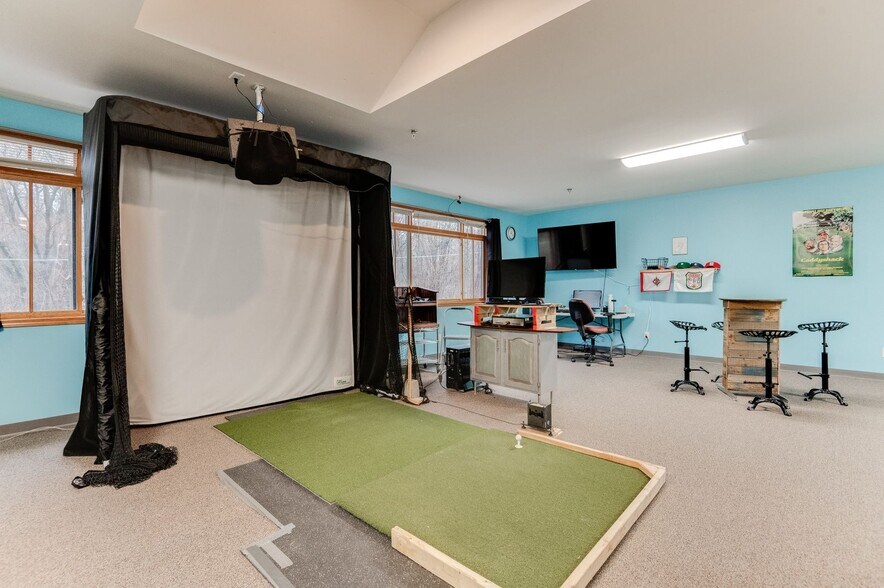 More Photos Of 11979 Cr-11, Burnsville Office For Sale