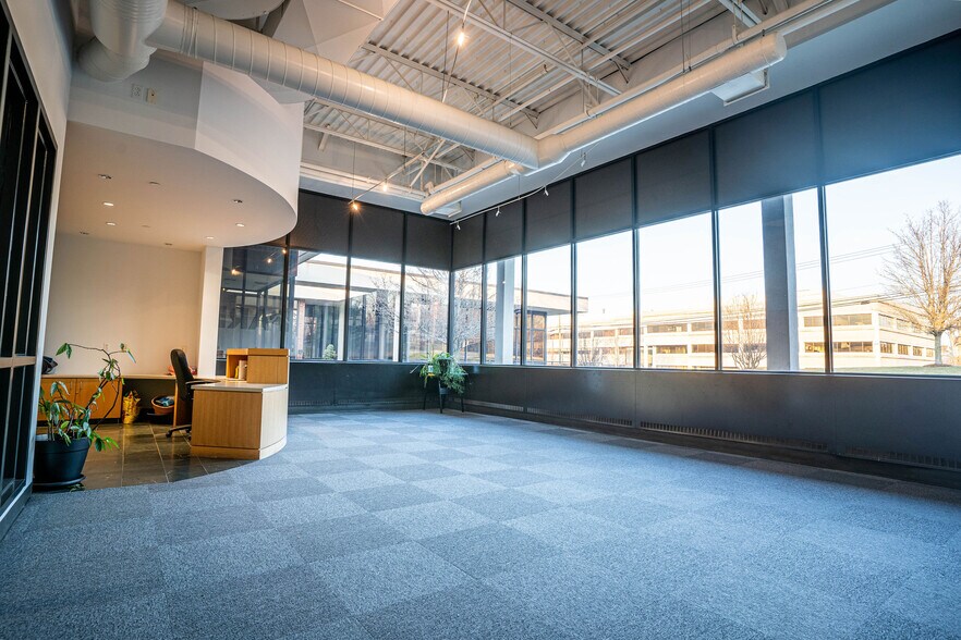 More Photos Of 43 Old Ridgebury Rd, Danbury Light Manufacturing For Lease