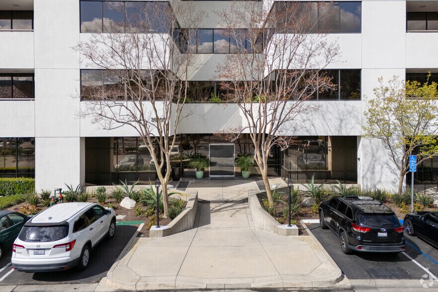 More Photos Of 26300 La Alameda, Mission Viejo Office For Lease