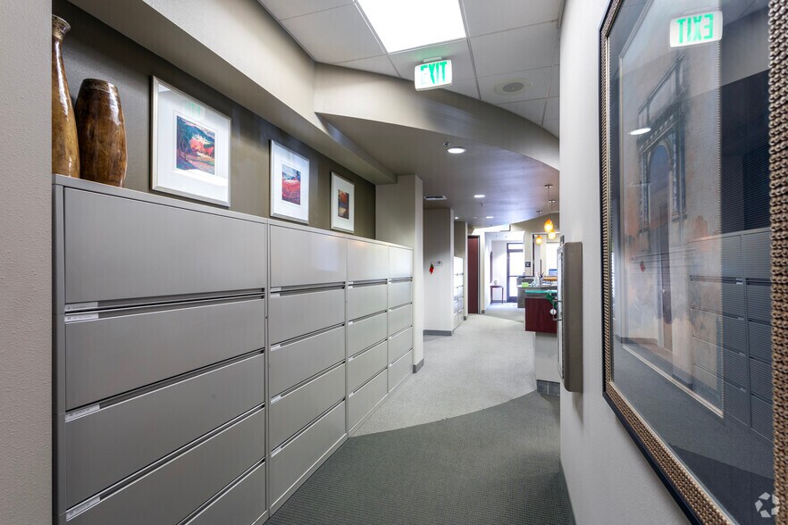 More Photos Of 7225 N 1st St, Fresno Office For Lease