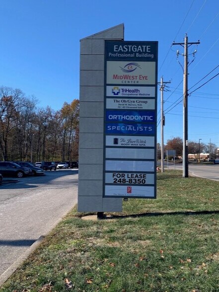 More Photos Of 4452 Eastgate Blvd, Cincinnati Office For Sale