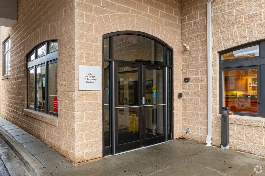 More Photos Of 360 E Pulaski Hwy, Elkton Medical For Lease