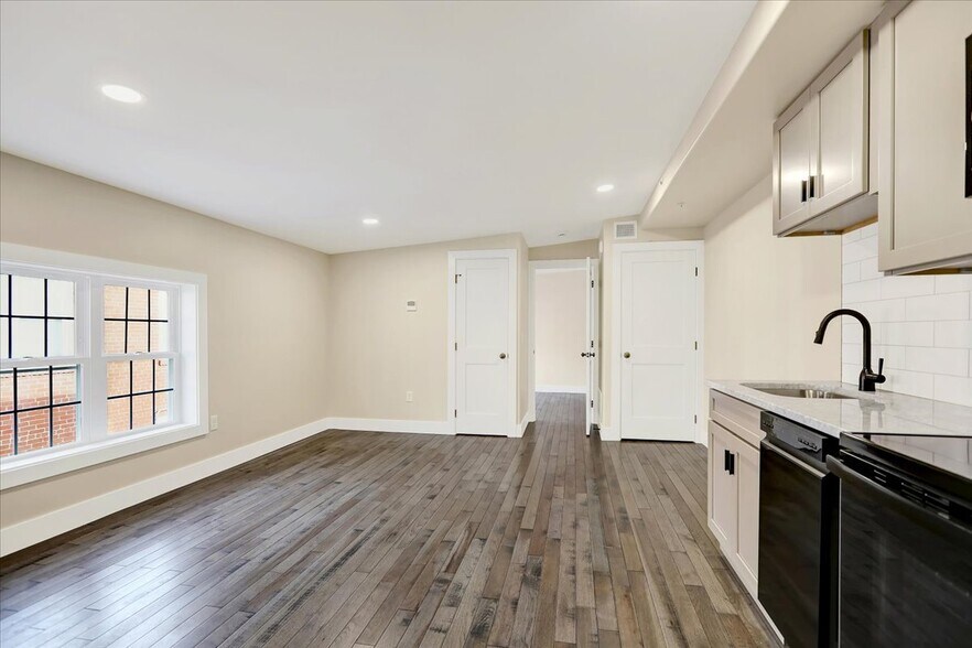 More Photos Of 241 S 5th St, Reading Apartments For Sale