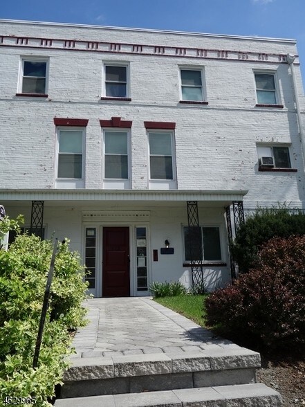 More Photos Of 155 Kilburn Pl, South Orange Office Residential For Lease