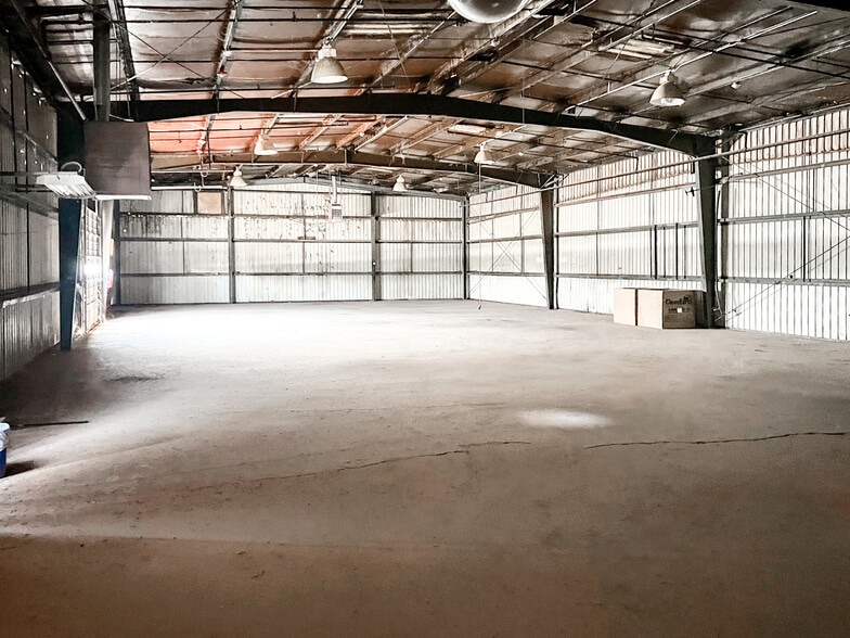 More Photos Of 1409 E Highway 350, Big Spring Industrial For Sale