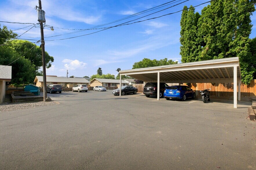 More Photos Of 1403-1407 S 18th Ave, Yakima Apartments For Sale