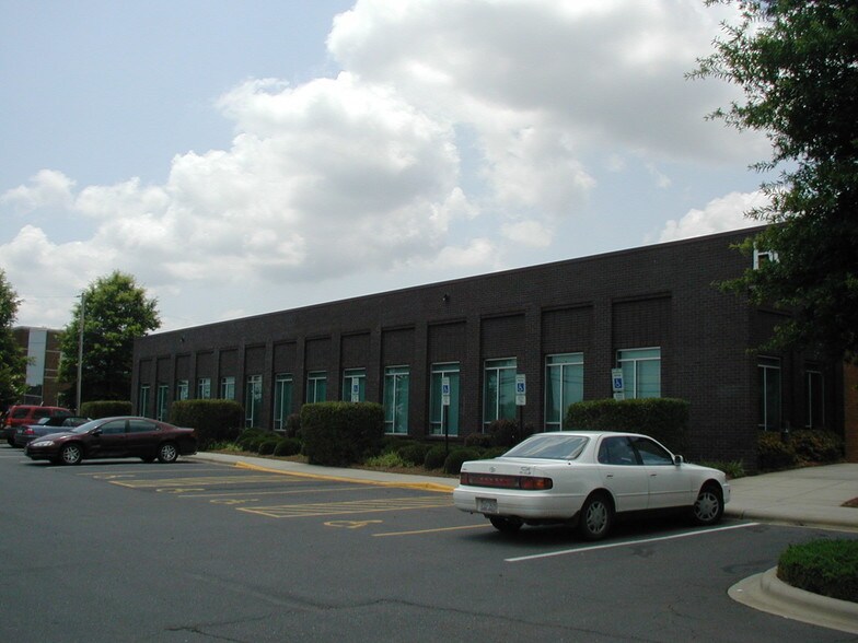 More Photos Of 10520 Park Rd S, Charlotte Medical For Lease