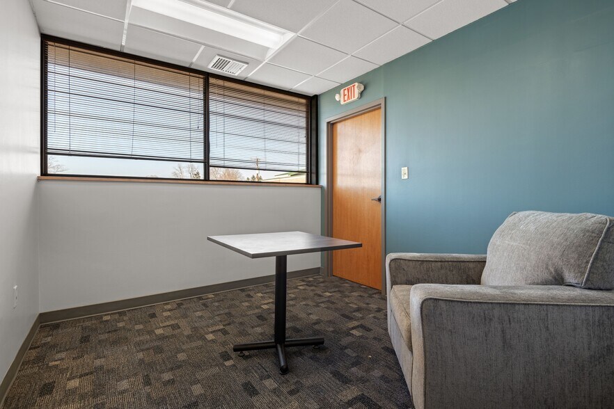 More Photos Of 99 November Dr, Camp Hill Medical For Lease