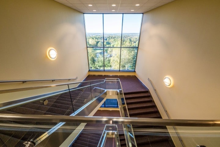 More Photos Of 1000 Fianna Way, Fort Smith Office For Lease