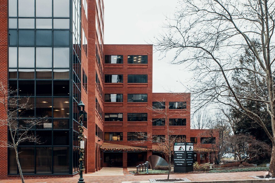 More Photos Of 7700 Old Georgetown Rd, Bethesda Office For Lease