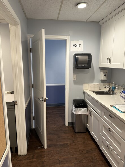 More Photos Of 5817 Temple City Blvd, Temple City Office For Sale