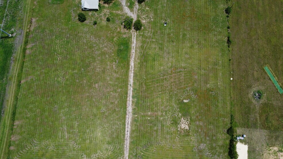 More Photos Of 5460 County Road 100, Hutto Land For Sale