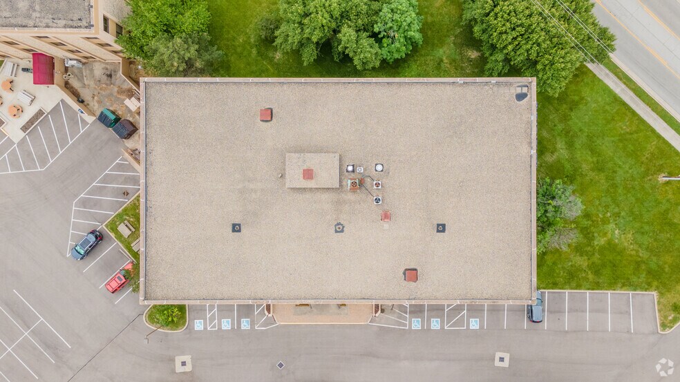 More Photos Of 6500 Poe Ave, Dayton Office For Lease