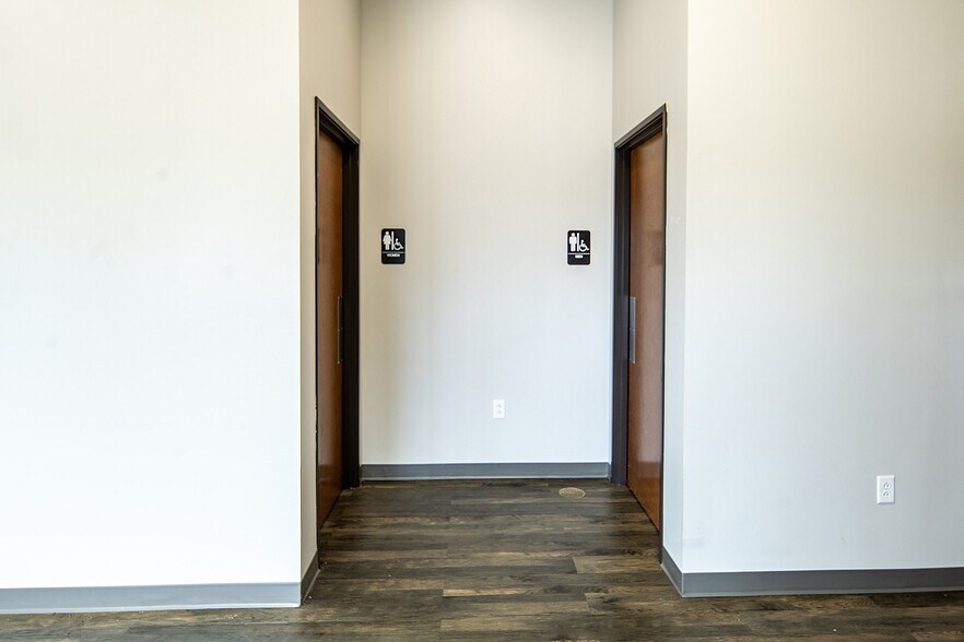 More Photos Of 1771 Robinson Road, Grand Prairie Warehouse For Sale
