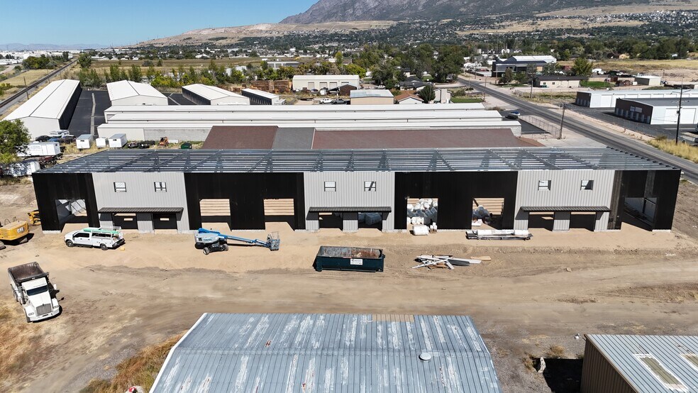 More Photos Of 1597 North 750 W st, Ogden Flex For Lease