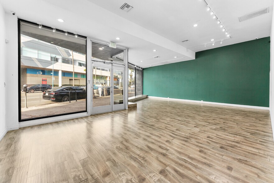 More Photos Of 5142 Lankershim Blvd, North Hollywood Storefront For Sale