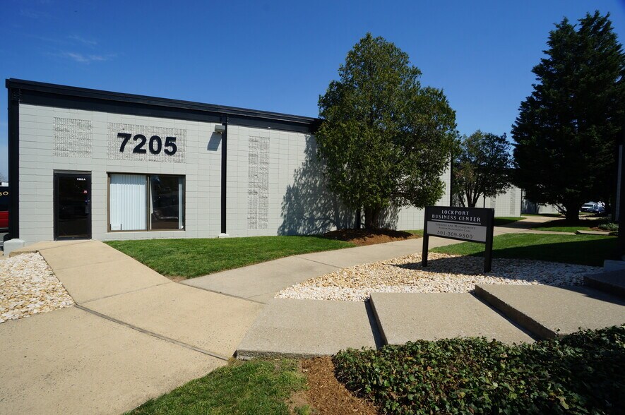 More Photos Of 7205-7207 Lockport Pl, Lorton Warehouse For Lease