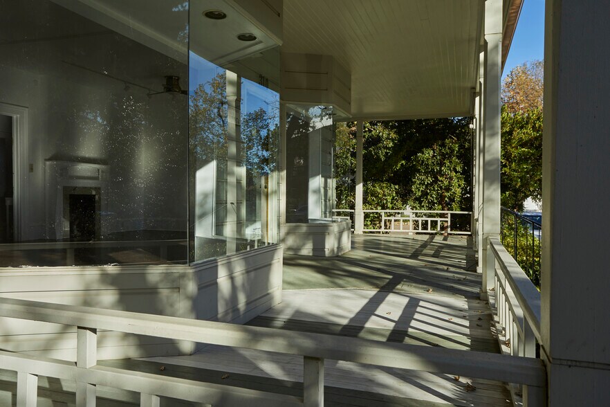 More Photos Of 310-316 E Matilija St, Ojai Storefront For Sale