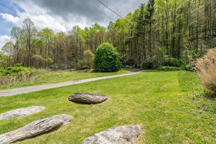 More Photos Of 2137 NC Highway 105 South, Boone Land For Sale