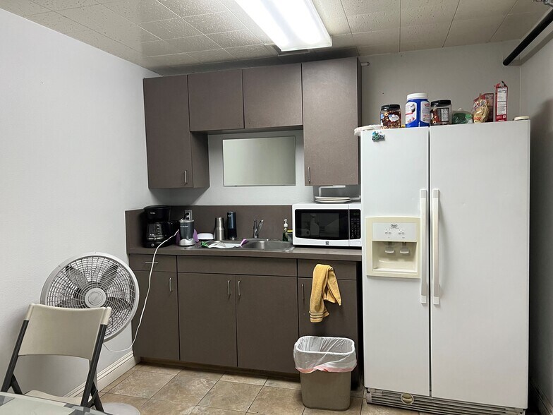 More Photos Of 280 S I St, San Bernardino Warehouse For Sale