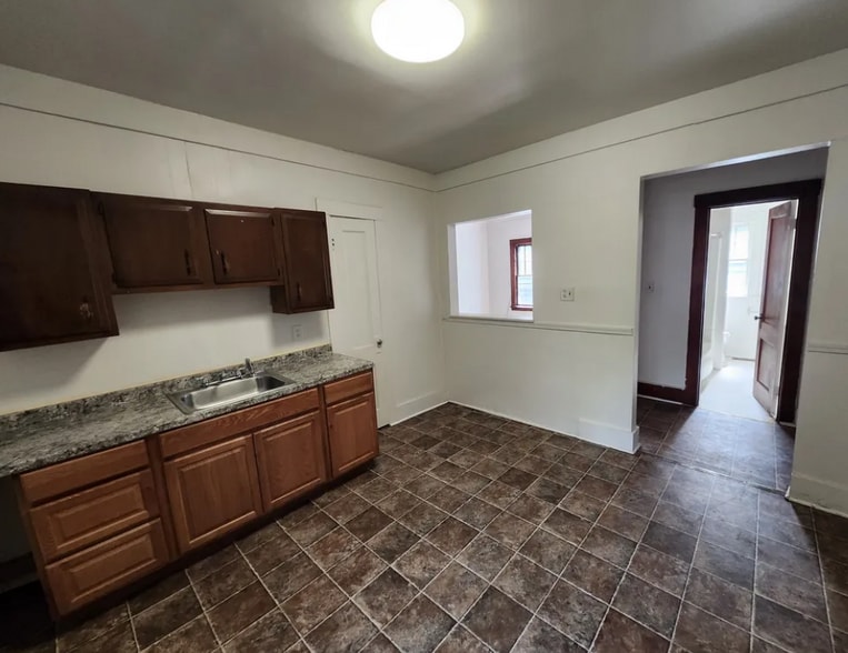 More Photos Of 535 Parsells Ave, Rochester Apartments For Sale