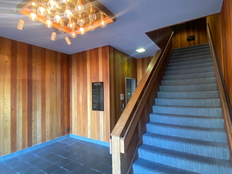 More Photos Of , Walnut Creek General Retail For Sale