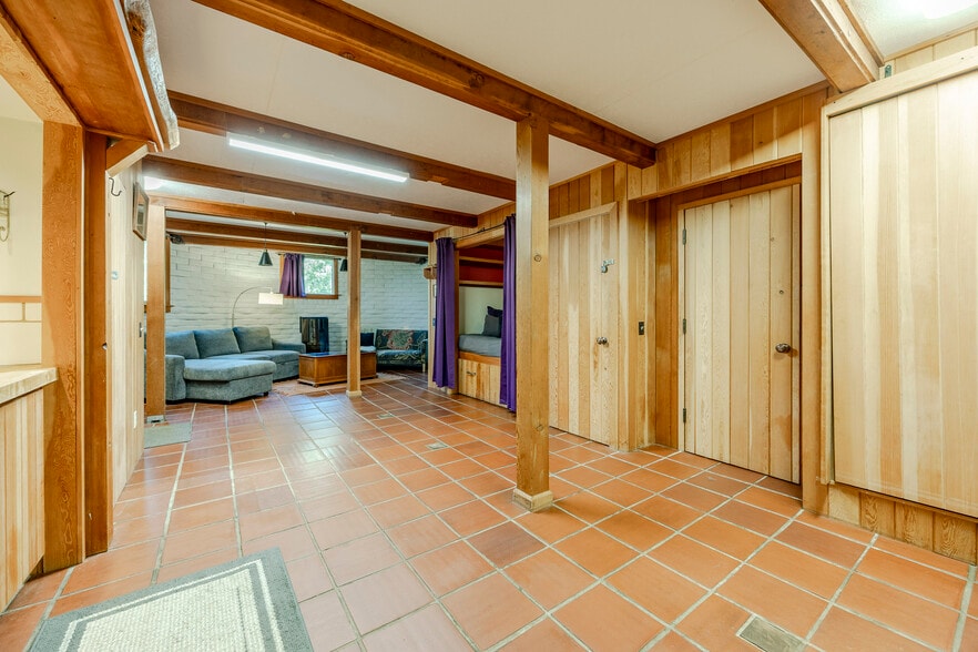 More Photos Of 1820 E 28th Ave, Eugene Multifamily For Sale