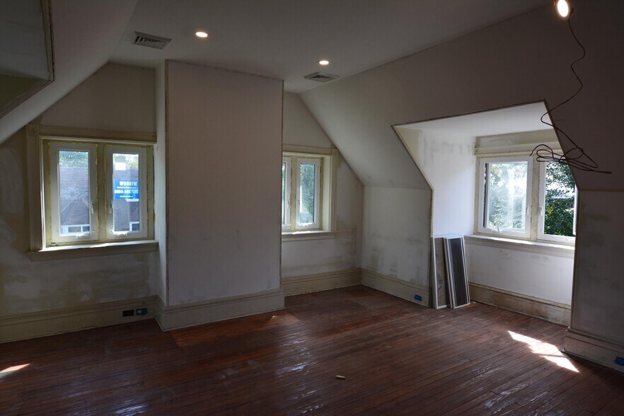 More Photos Of 5015 McKean Ave, Philadelphia Apartments For Sale