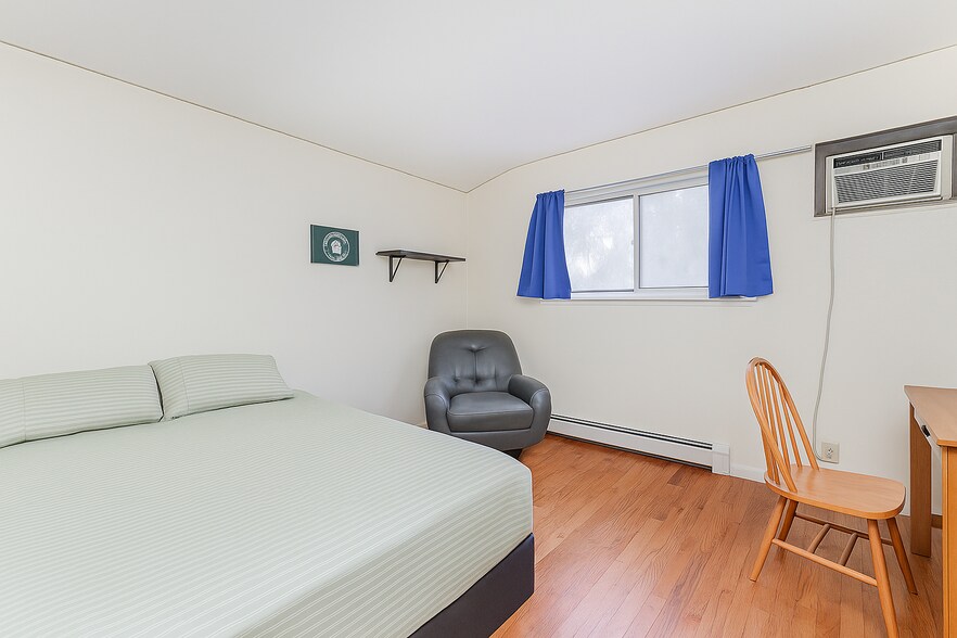 More Photos Of 191 Lamberts Ln, Staten Island Apartments For Sale