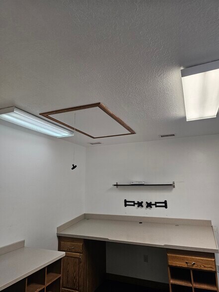 More Photos Of 335 S 1250 W, Lindon Self Storage For Lease