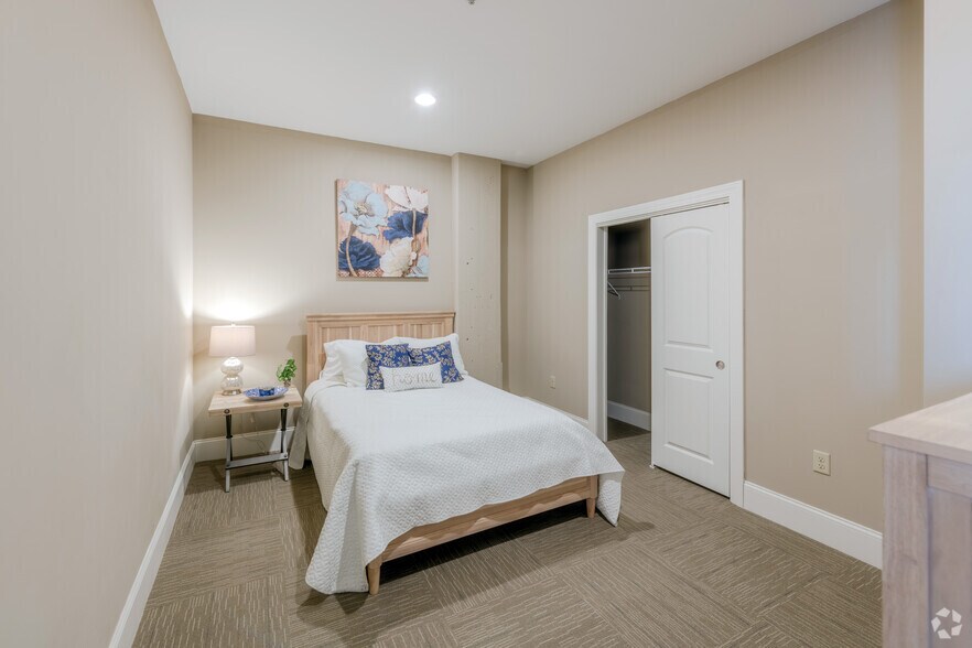 More Photos Of 12 Eagle St, Providence Apartments For Lease